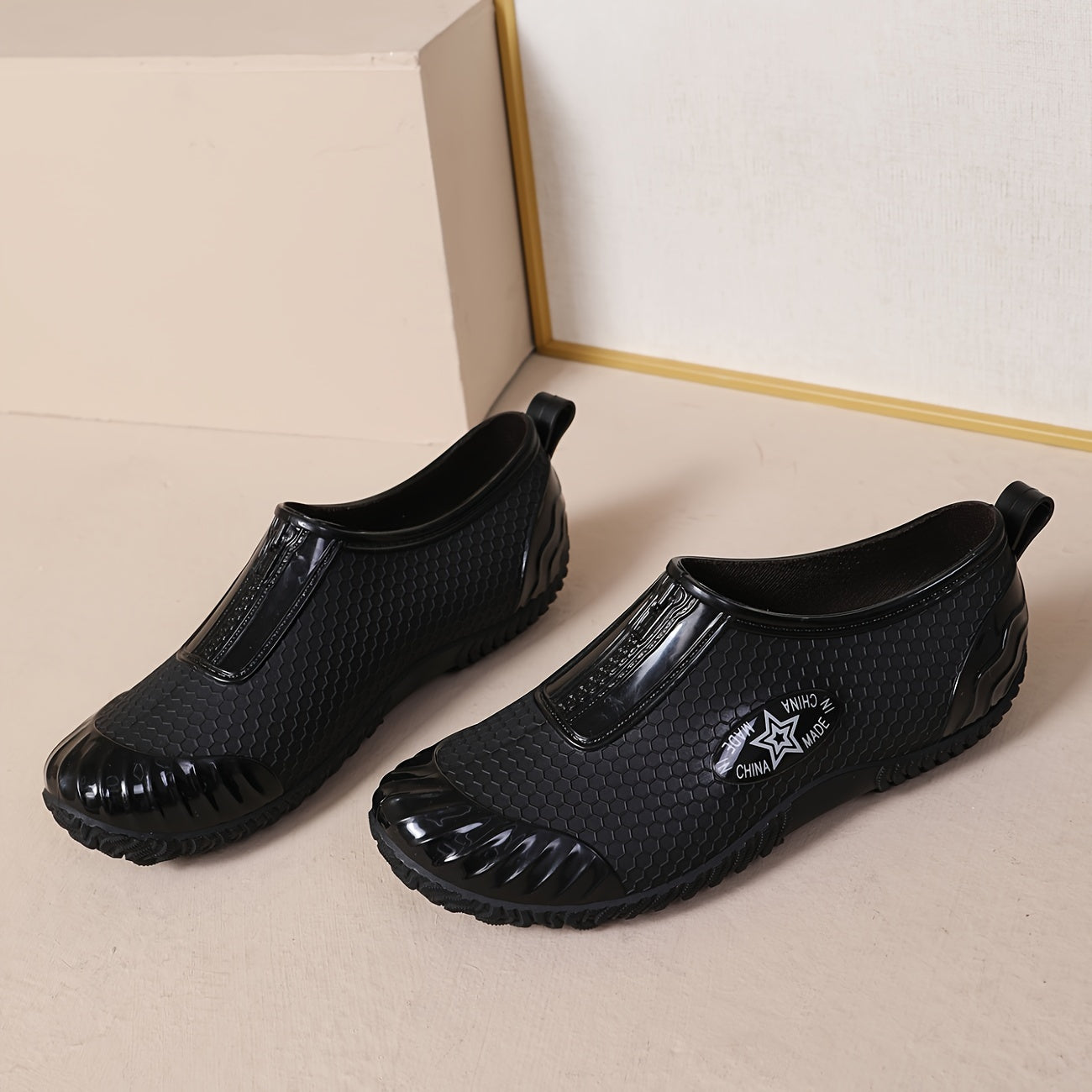 Waterproof Lightweight Anti slip Rain Shoes Star Pattern PVC Slip on Rubber Work