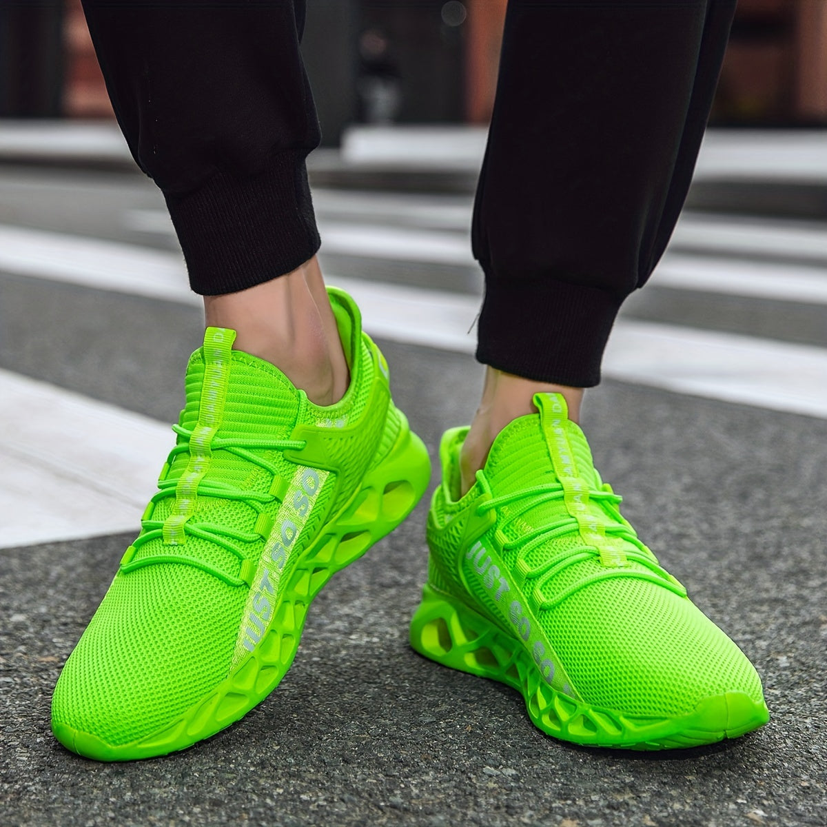 Women's Lace Up Running Shoes Solid Blade Type Comfort Sneakers