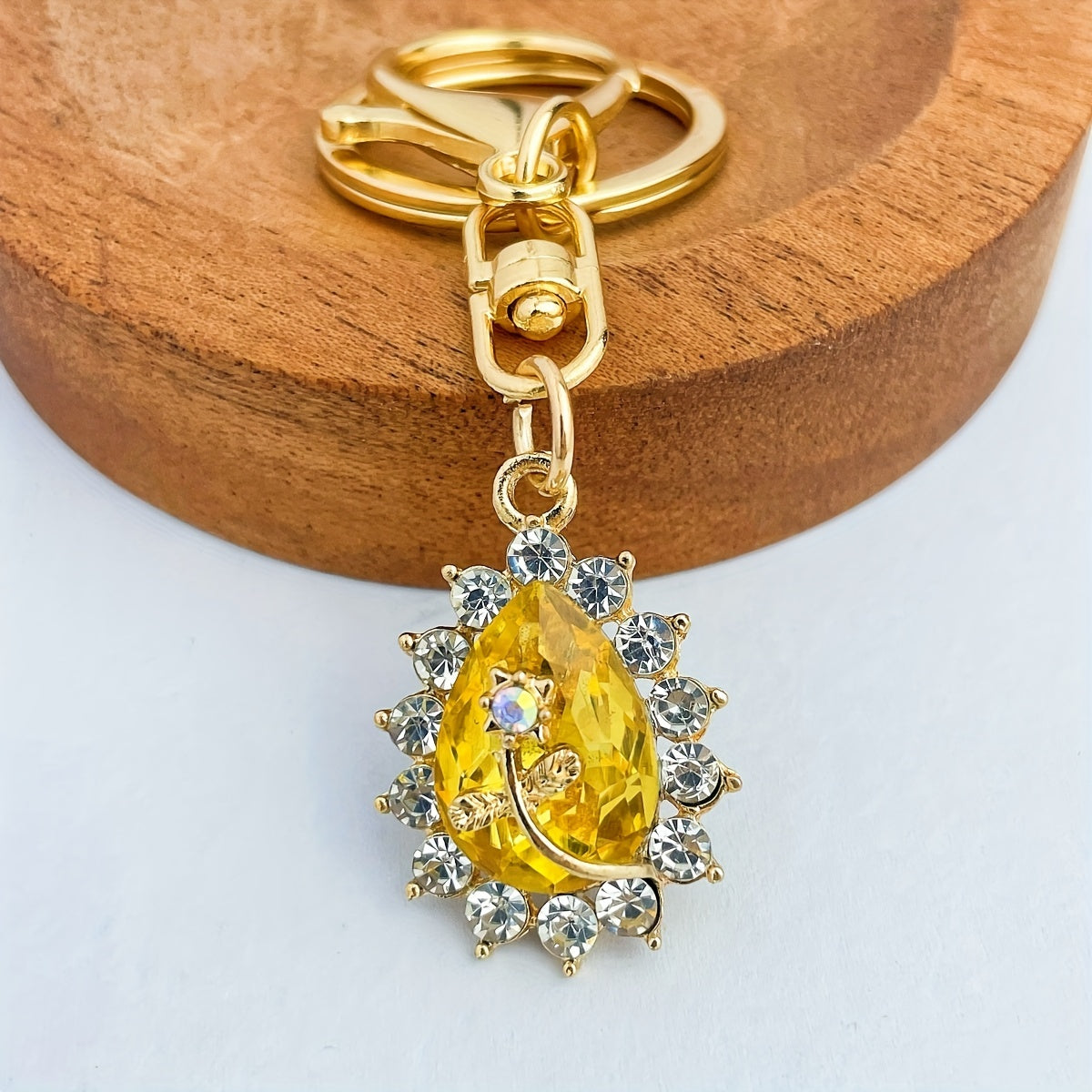 Rose Keychain Crystal Rhinestone Encrusted Bags Wallets Car Keys Pendant