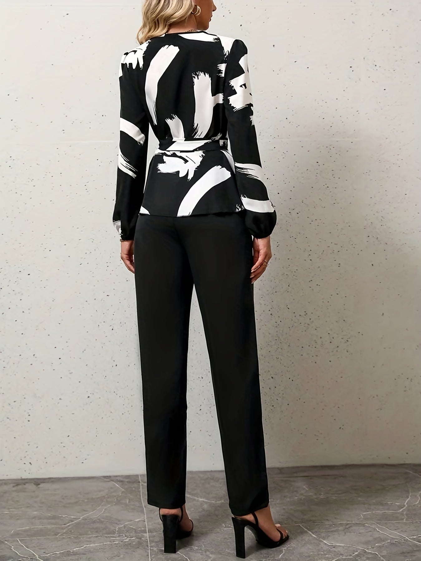 Plus Brush Print Lantern Sleeve Surplice Neck Belted Top & Pants Outfits