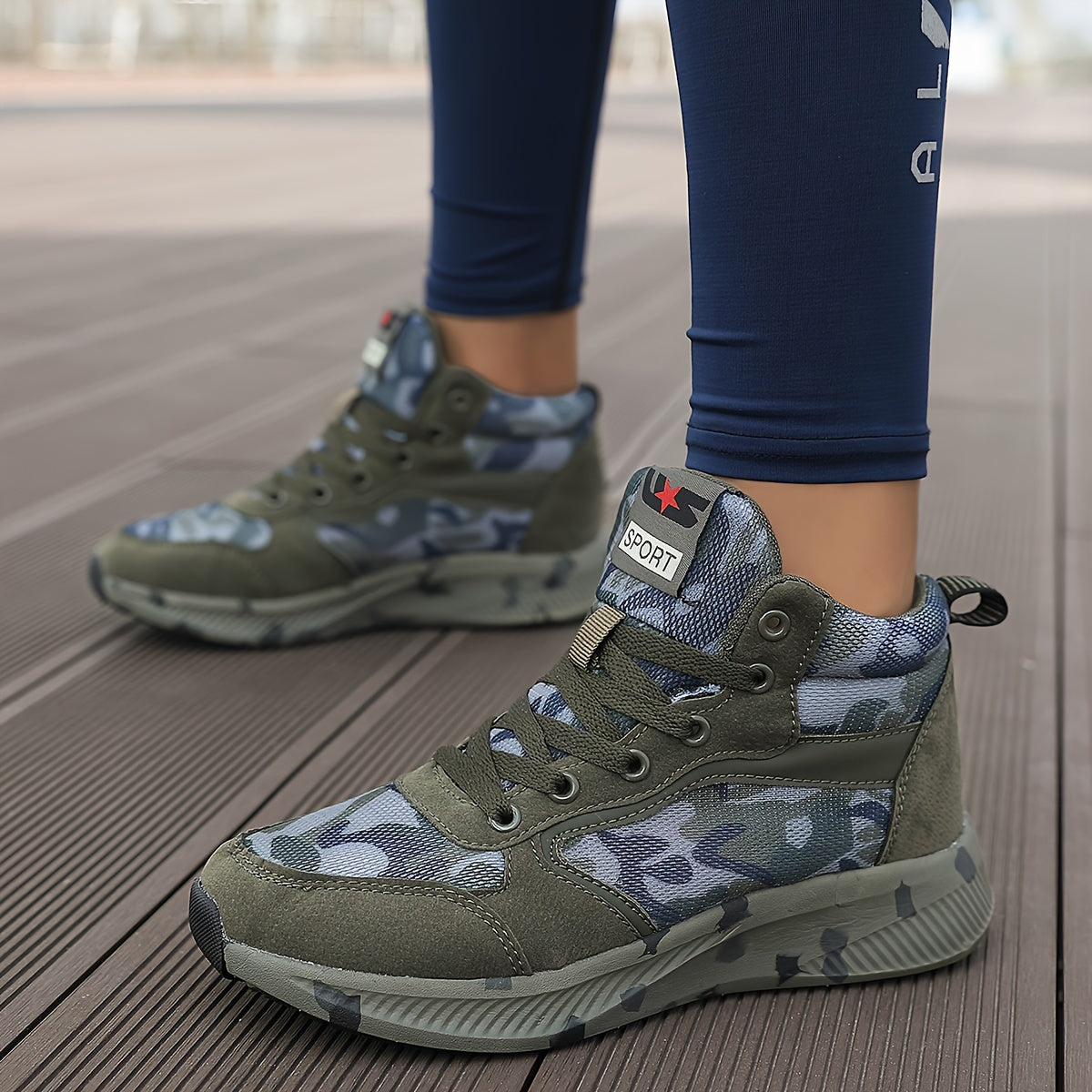 Women's Camo High Hiking Boots Non-slip Lace-up Outdoor Short Tube Boots