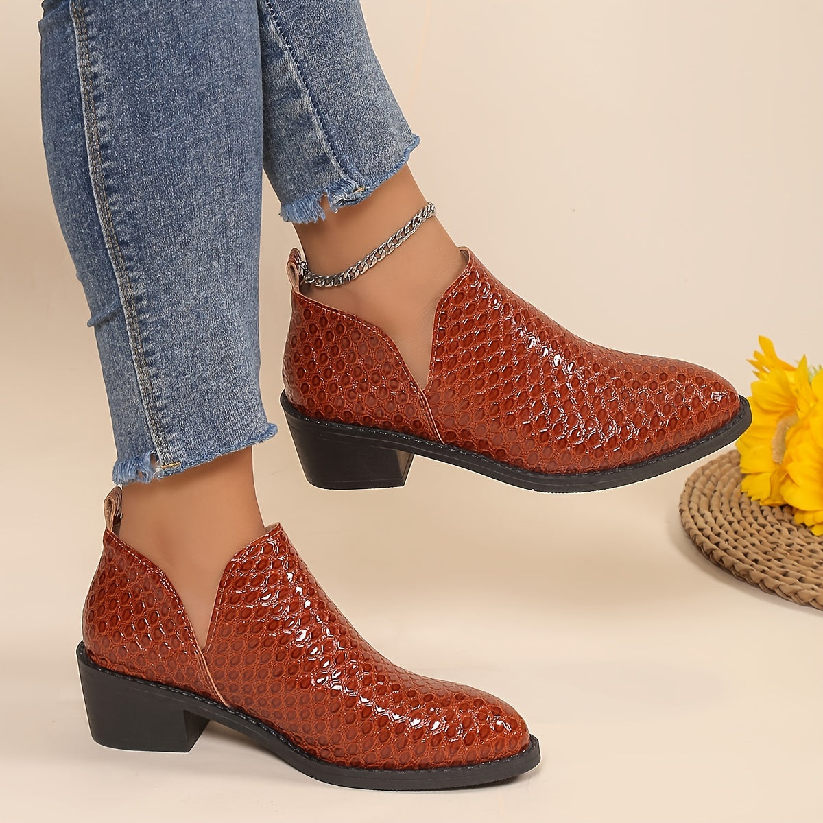 Women's Patent Leather Shoes Low Chunky Heel Brogue Shoes