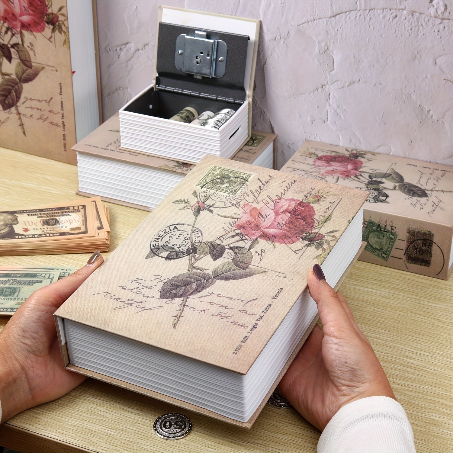 1PC Portable Key Safe Hidden Book Dictionary Money Box Savings Box Coin Box