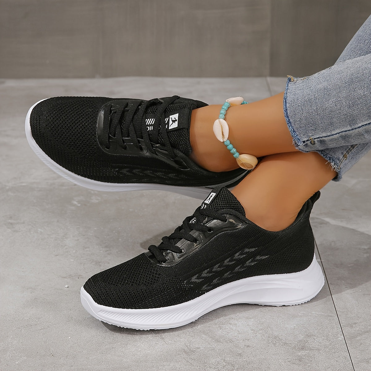Women's Lace-up Mesh Running Shoes