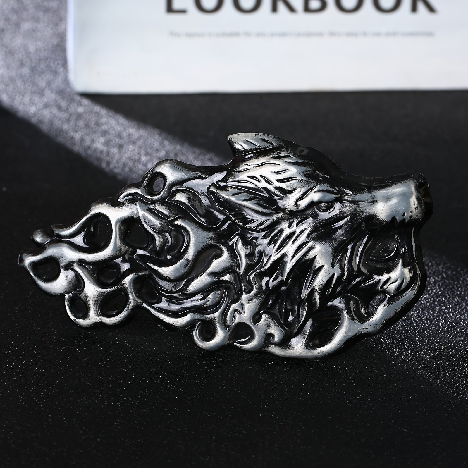 Western Cowboy Style Wolf Belt Buckle