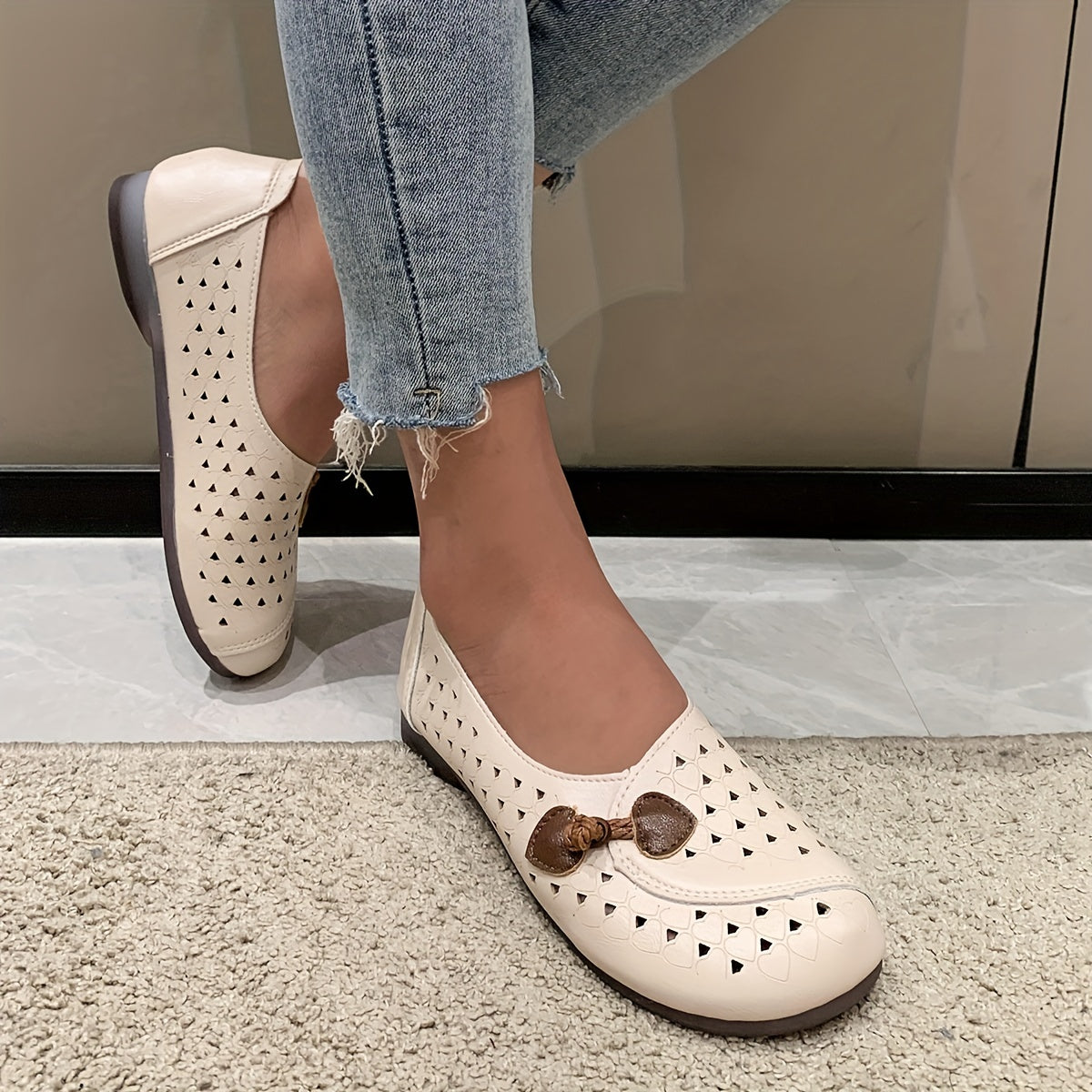 Women's Hollow Out Flat Slip-On Soft Sole Shoes