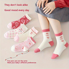 Girl's Cartoon Love Heart Pattern Knitted Socks - Comfy Crew Socks