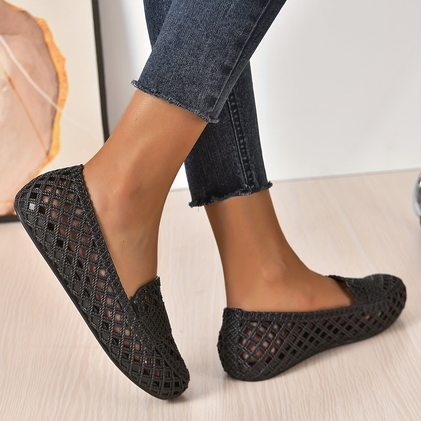 Women's Hollow Out Flat Sandals Close Toe Slip On Shoes Casual Flats