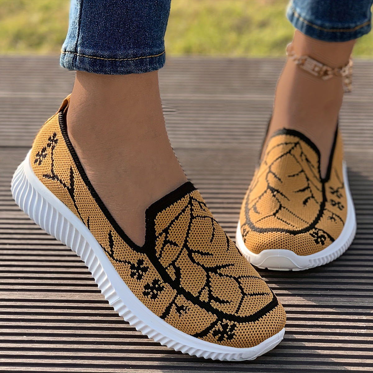 Floral Mesh Walking Shoes Lightweight Breathable Non-Slip
