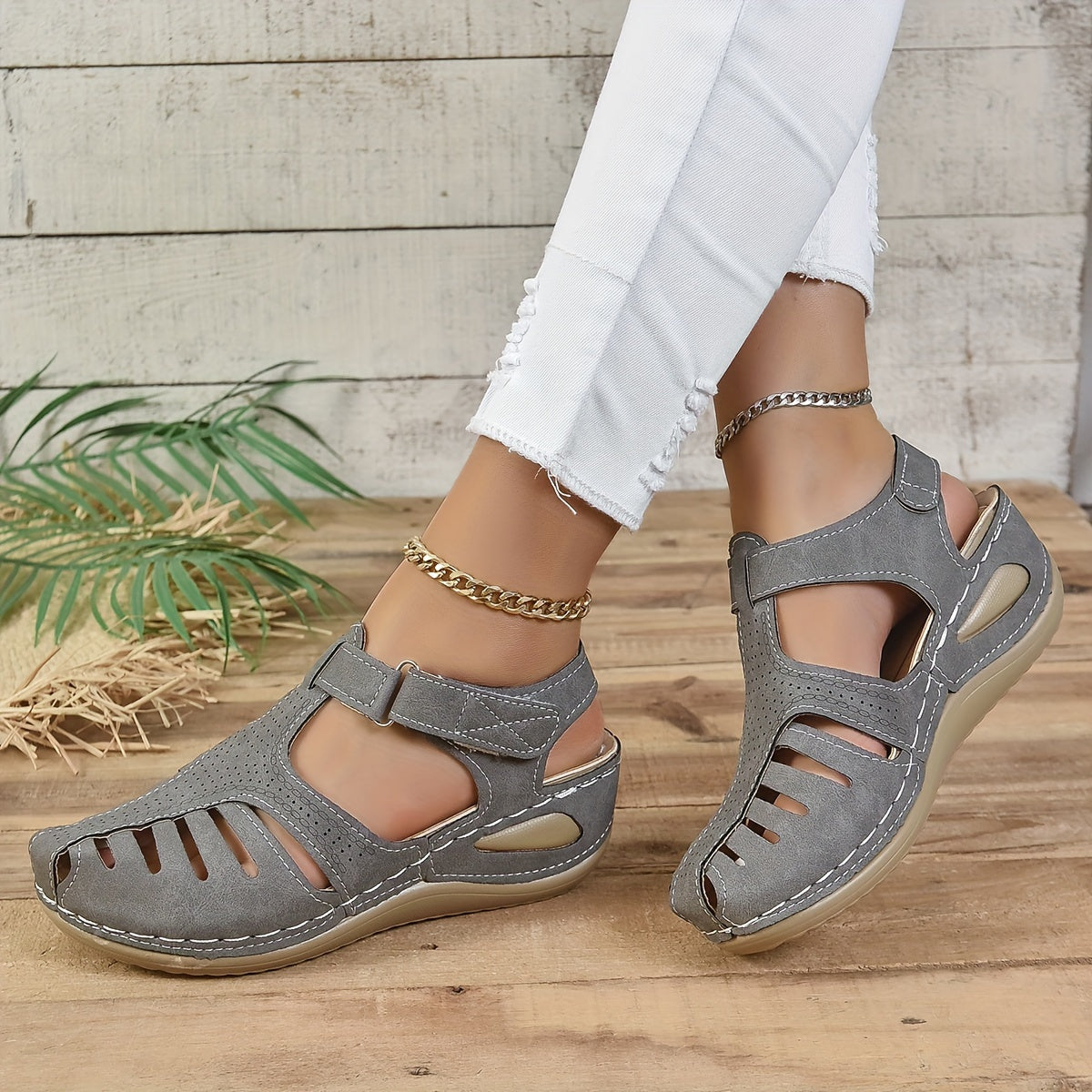 Women's Hollow Out Wedge Sandals Non-Slip Beach Sandals