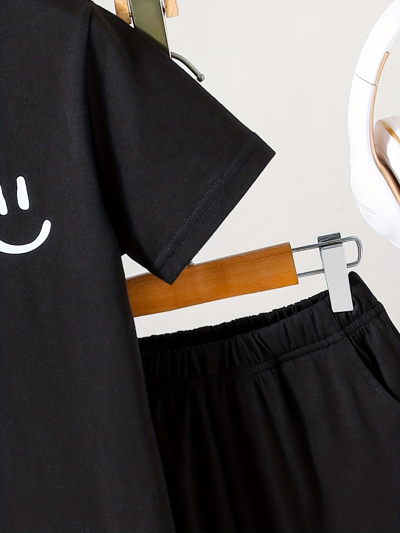 Boy's Happy Face Print T-shirt & Shorts Set for Summer
