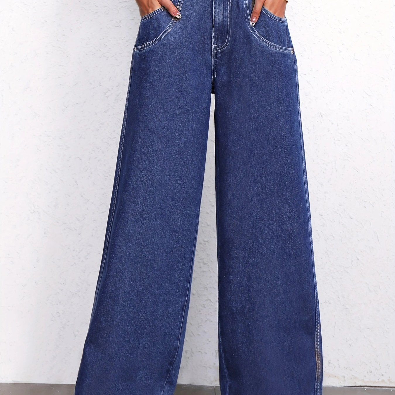 Double Pocket Detail Wide Leg Mopping Jeans Mid Rise Washed Patch