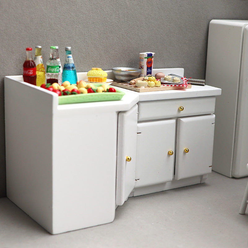 Miniature Kitchenware Set for Dollhouses - Realistic Details