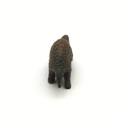 Realistic Chinchillas Figurine with Lifelike Fur Texture for Home Office Decor