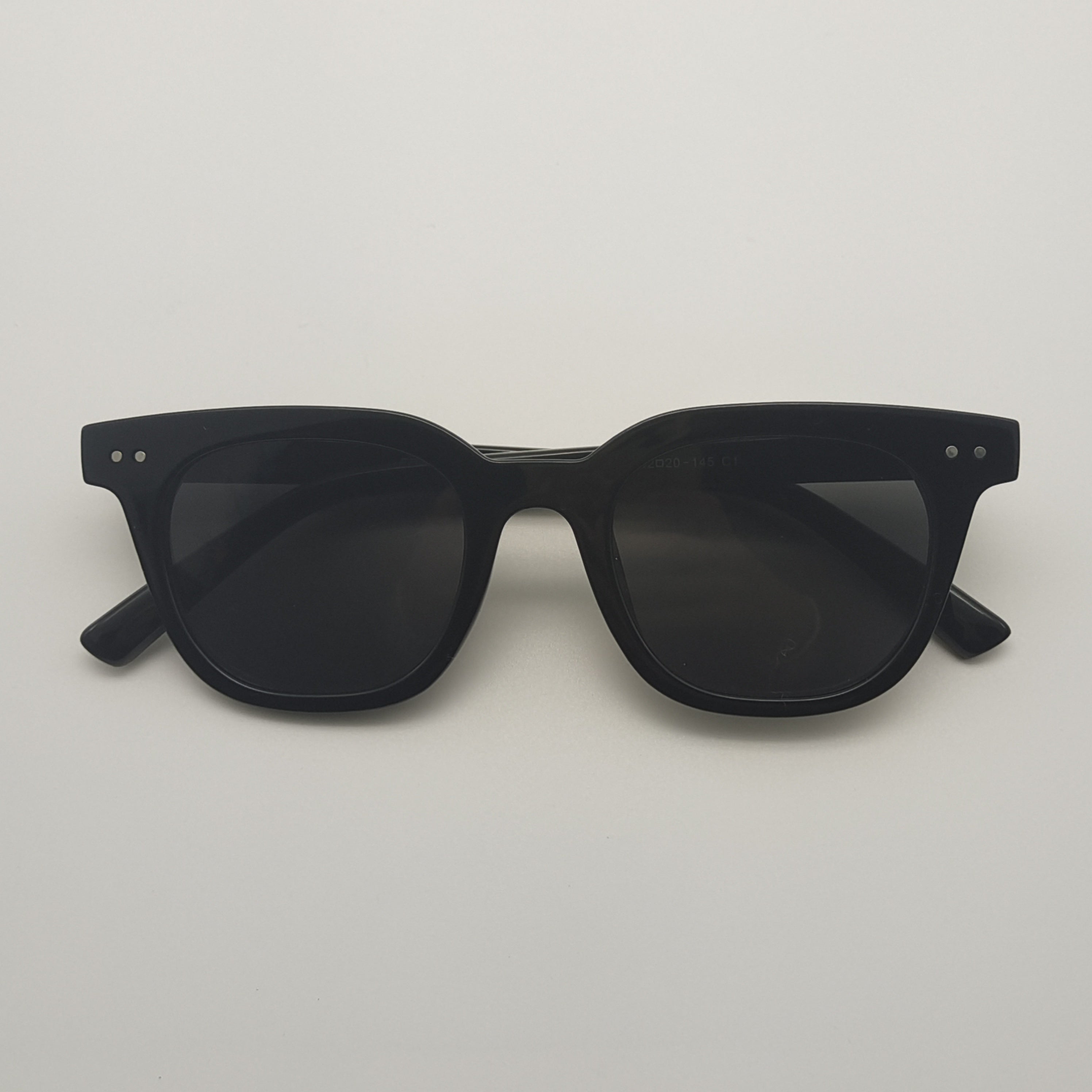 Men's UV Resistant Sunglasses for Holiday Outdoor Beach