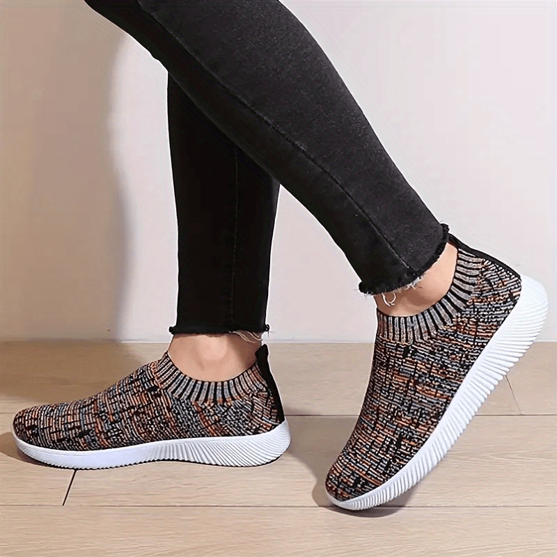 Men's Slip On Knitted Sneakers Outdoor Walking Shoes