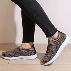 Men's Slip On Knitted Sneakers Outdoor Walking Shoes
