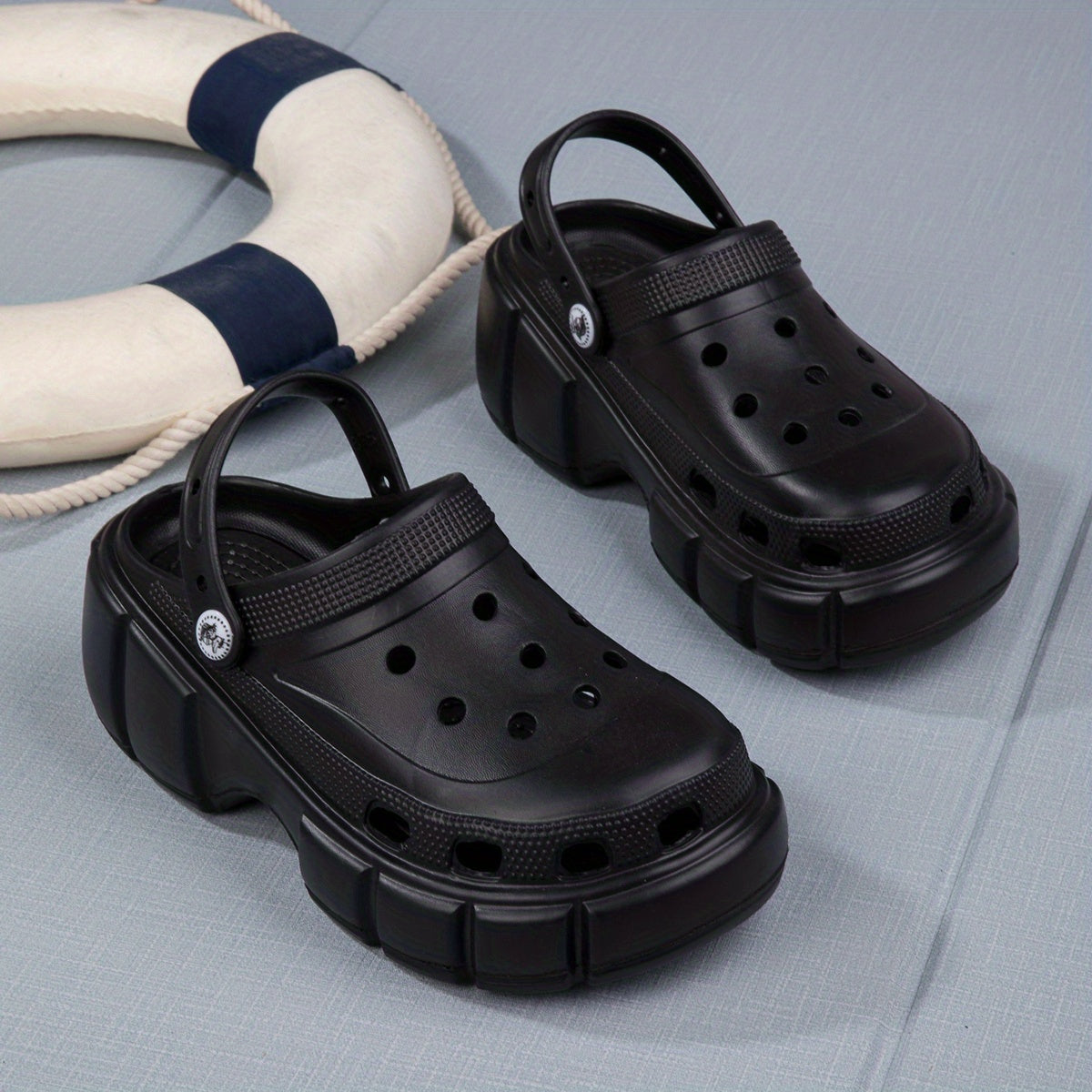 Women's Garden Clogs Casual Hollow Out Beach Shoes