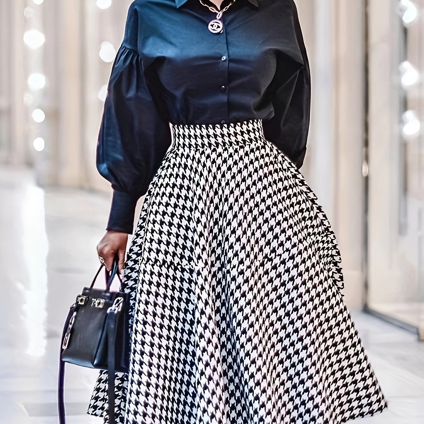 Women's Plus Houndstooth Print High Rise Swing A line Midi Skirt