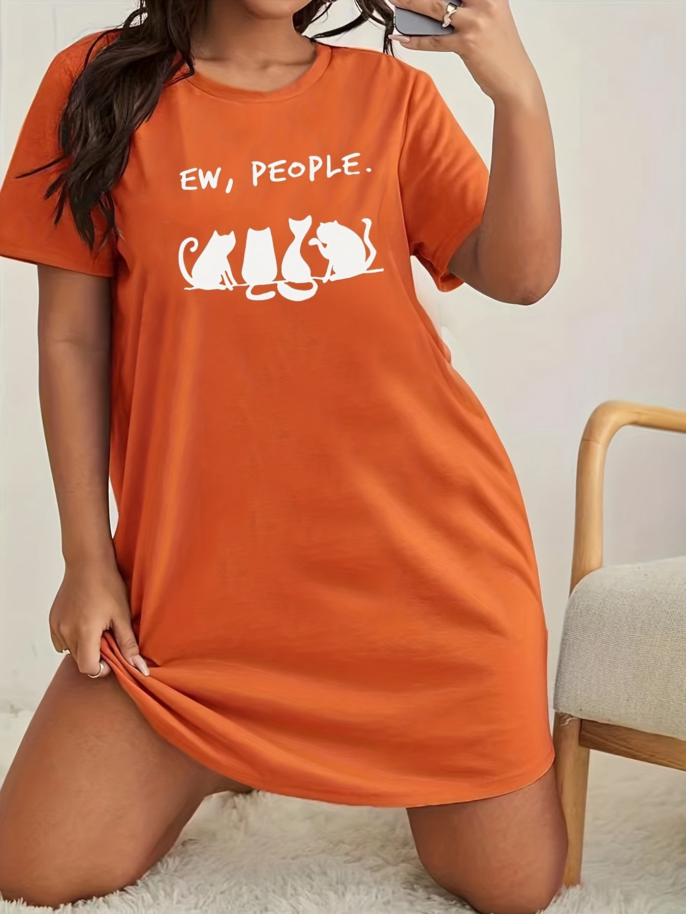 Cat & Letter Print Short Sleeve Round Neck Nightdress