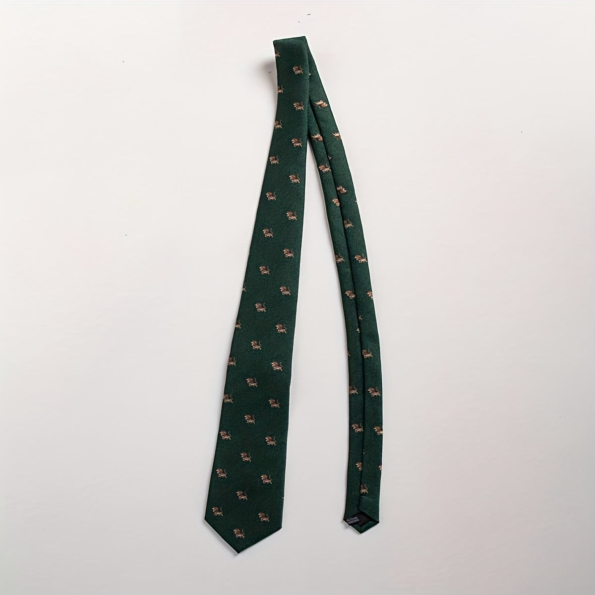 Men's Small Lion Pointed Neck Collar With Bow Tie