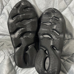 Foam Runner Shoes Hollow Out Sandals Slip on Quick Dry Water Shoes