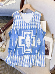 Plus Size Geometric Print V Neck Tank Top