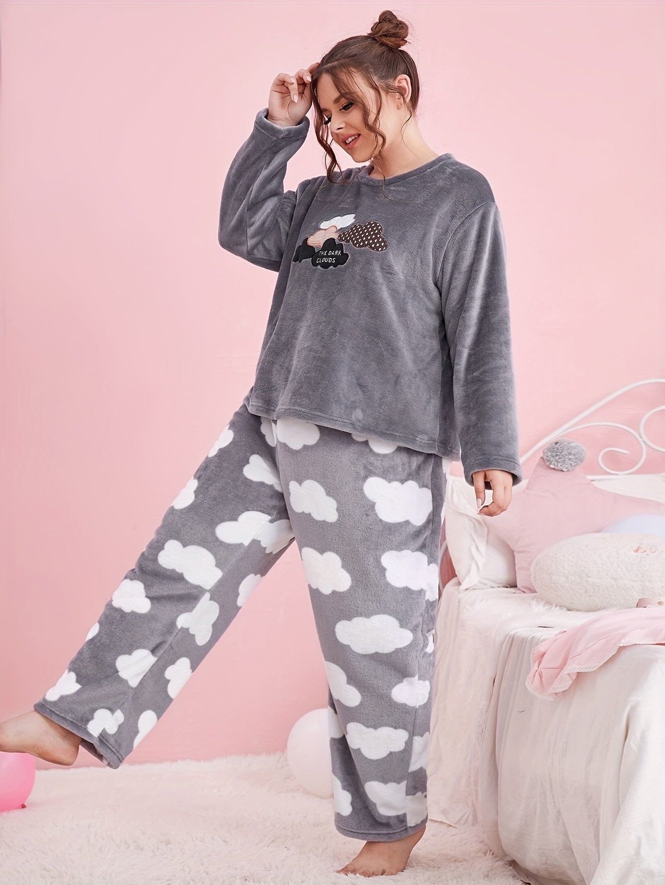 Cloud Pattern Flannel Pajamas Set for Women