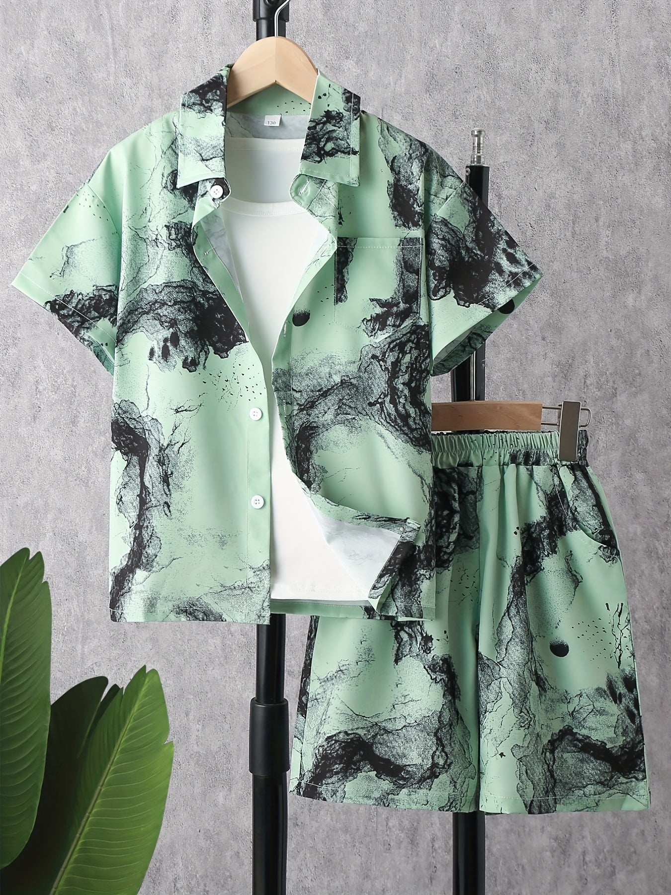 2pcs Boys Ink Painting Graphic Pocket Short Sleeve Shirt & Shorts Set