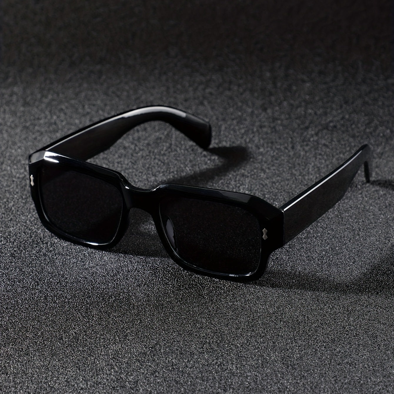 Square Frame Sunglasses Rivet Decor UV400