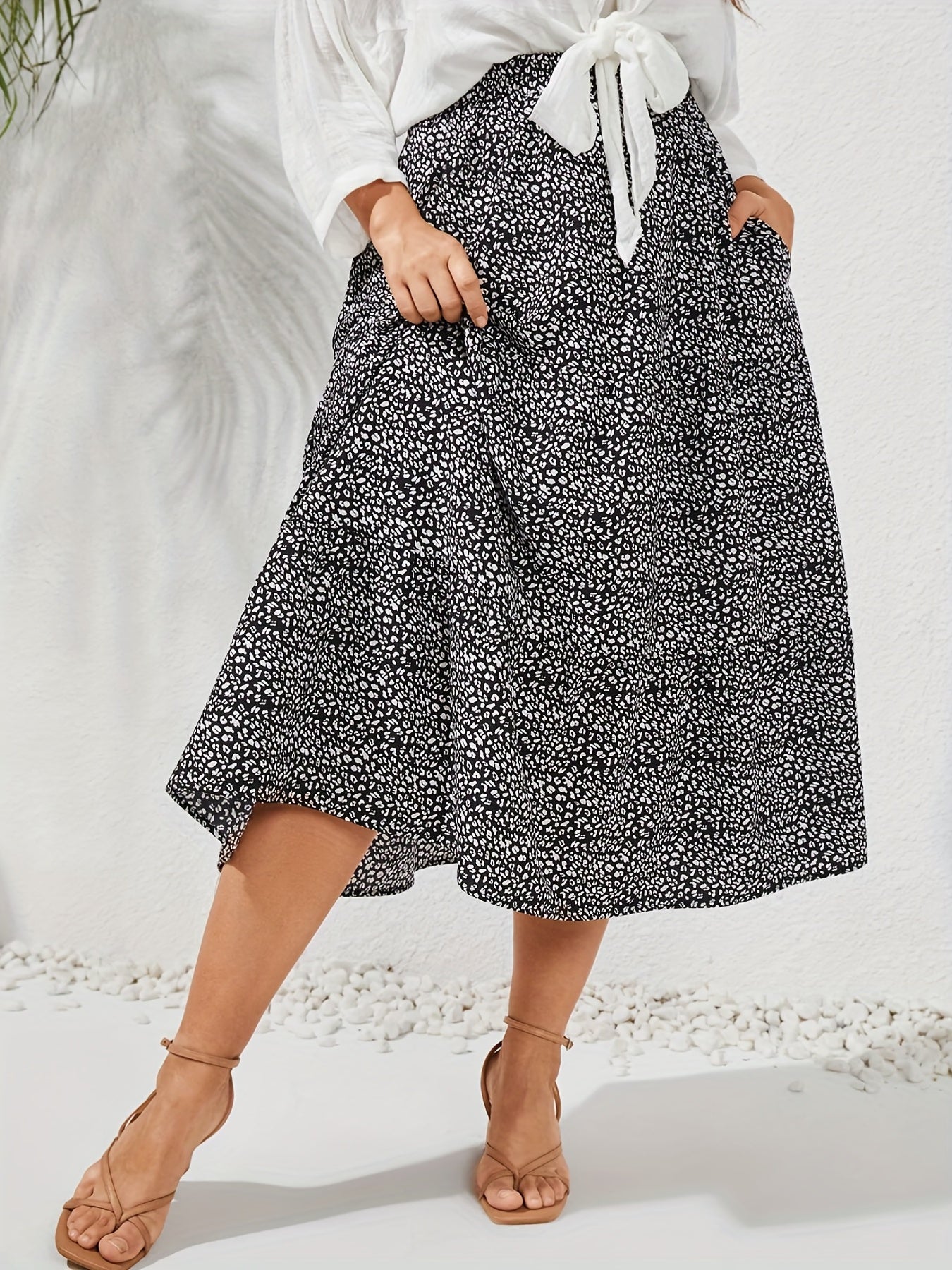 Women's Plus Dalmatian Print Maxi Skirt with Pockets