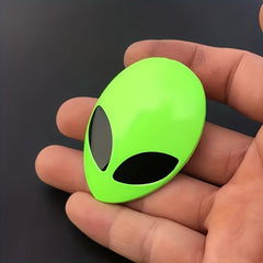 2pcs Alien Head Auto Emblem - Unique 3D Look for Car or Motorbike