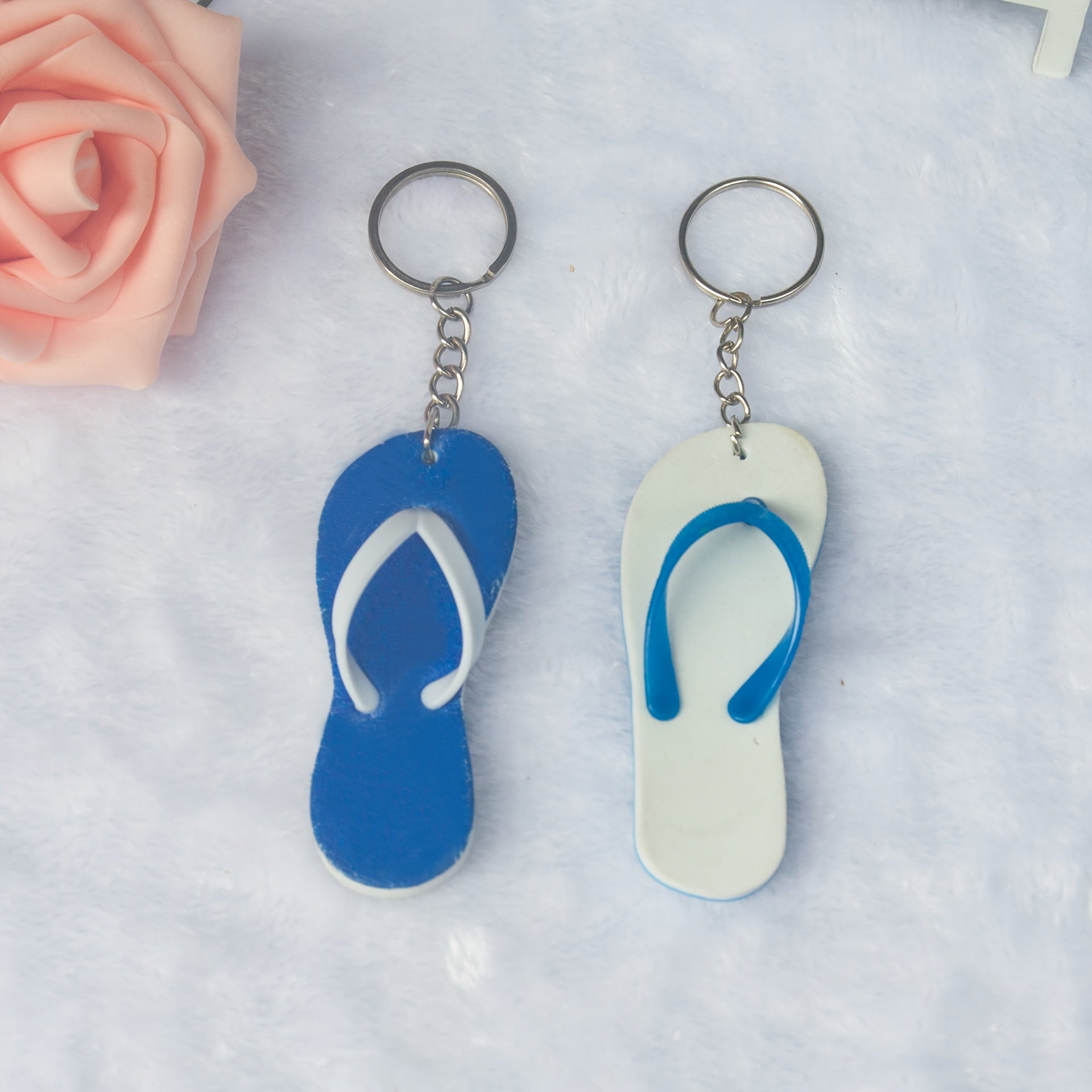 2pcs Summer Slippers Keychain Pendant for Car Keys Backpacks Wallets