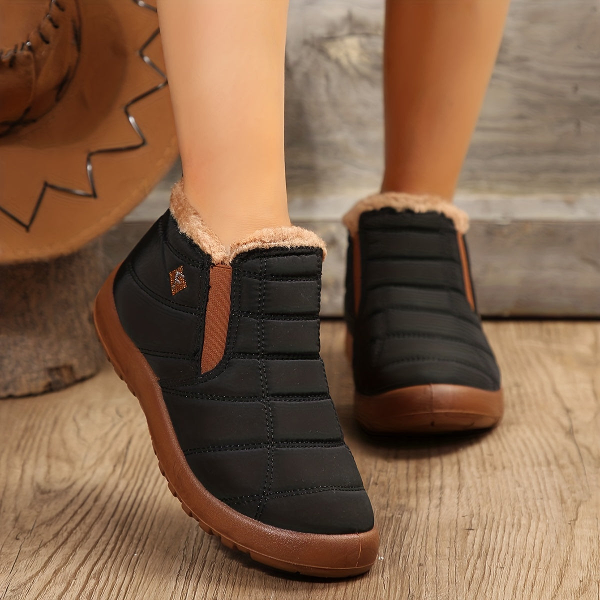 Women's Warm Snow Boots Plush Lined Short Boots Anti-skid Ankle Boots