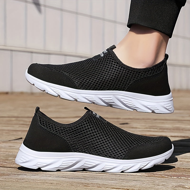 Men's Lightweight Mesh Slip On Sneakers for Outdoor Training