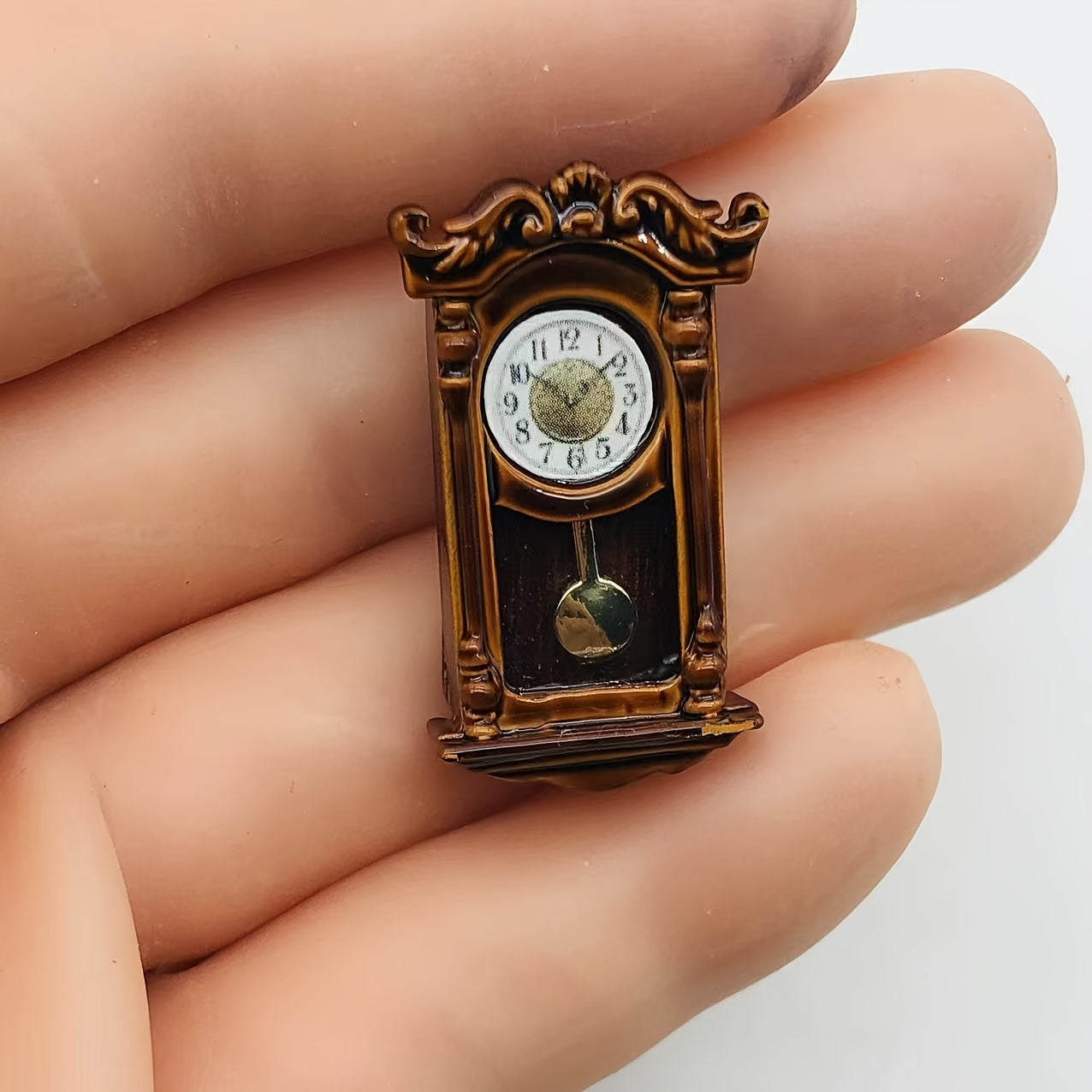 Vintage Alloy Clock Dollhouse Accessory European Style Retro Ornament
