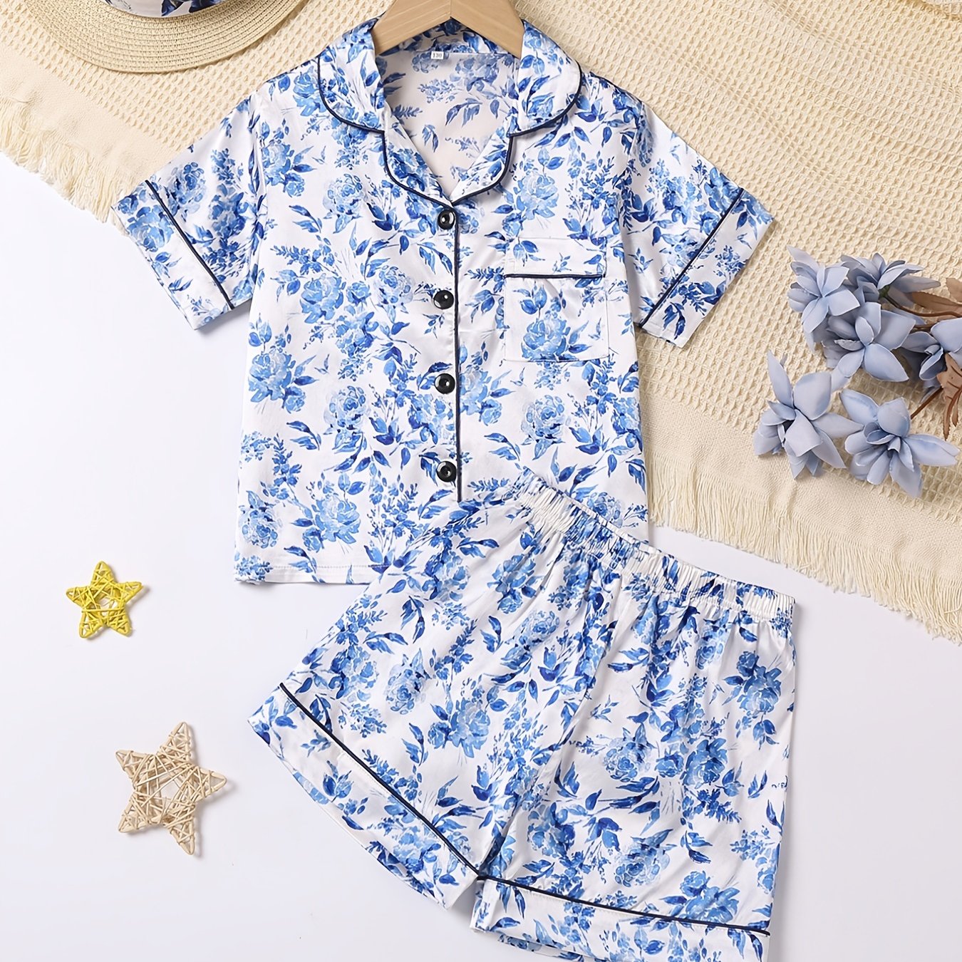 Girls Flowers Print Pajamas Set V Neck Button Top & Elastic Waist Shorts