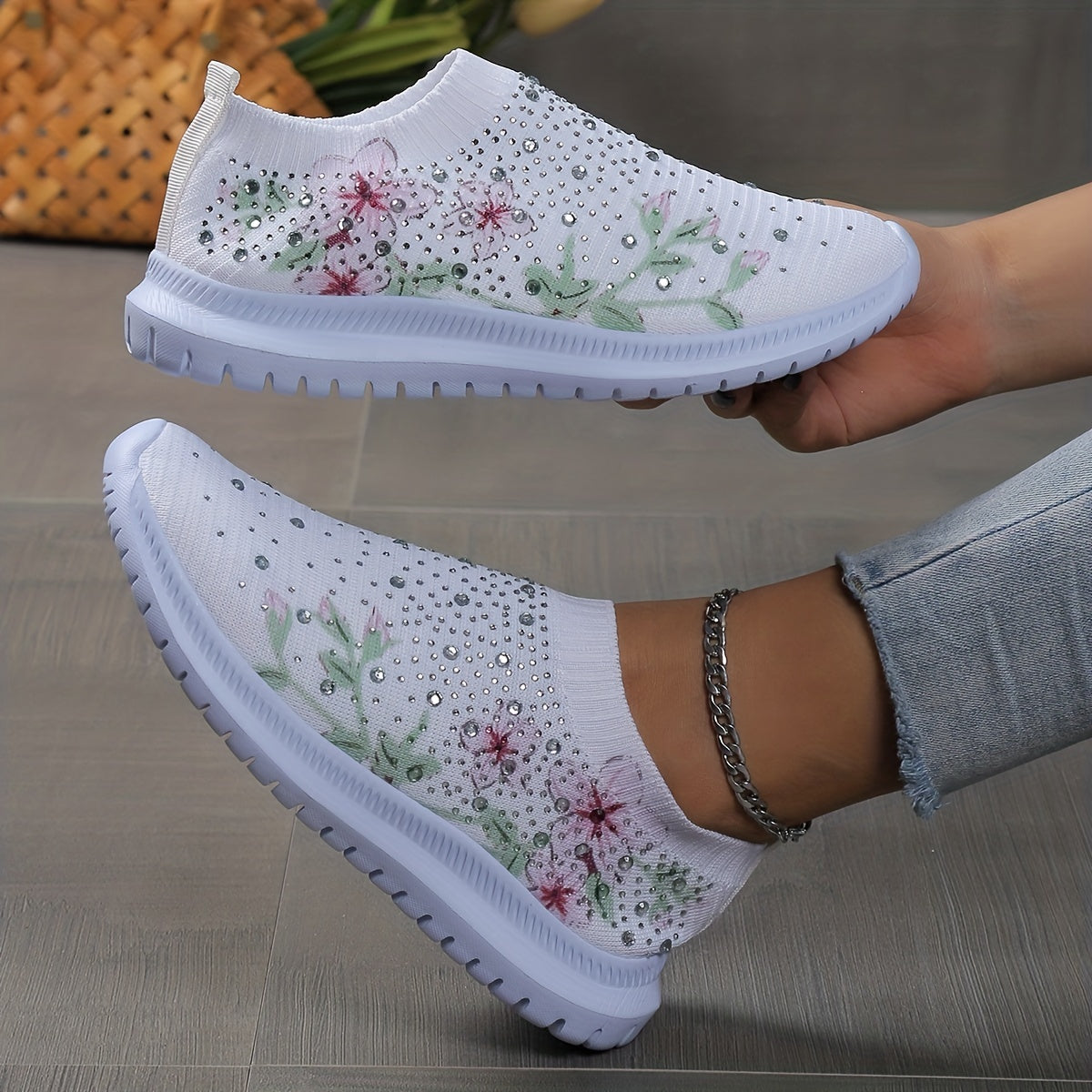 Women's Rhinestone Floral Printed Low Round Toe Sneakers