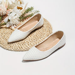 Women's Pointed Toe Slip On Flat Shoes Lightweight Walking Shoes