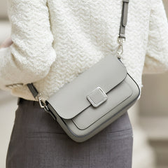 Vintage Leather Crossbody Bag with Adjustable Strap