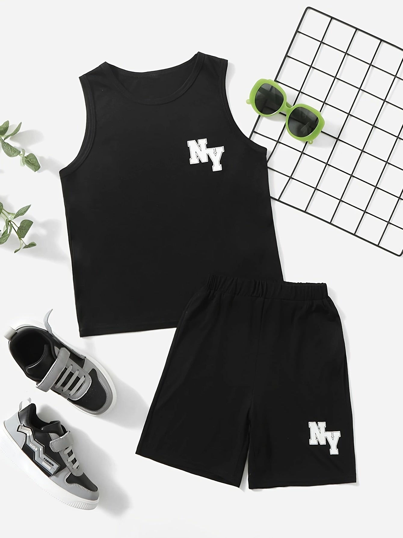 Boys NY Letter Graphic Tank Top & Shorts Set Kids Summer Clothes