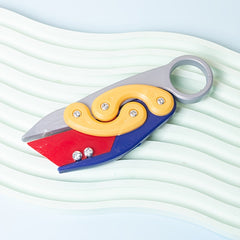 Folding Claw Carrot 3D Gravity Toy - Decompression Artifact