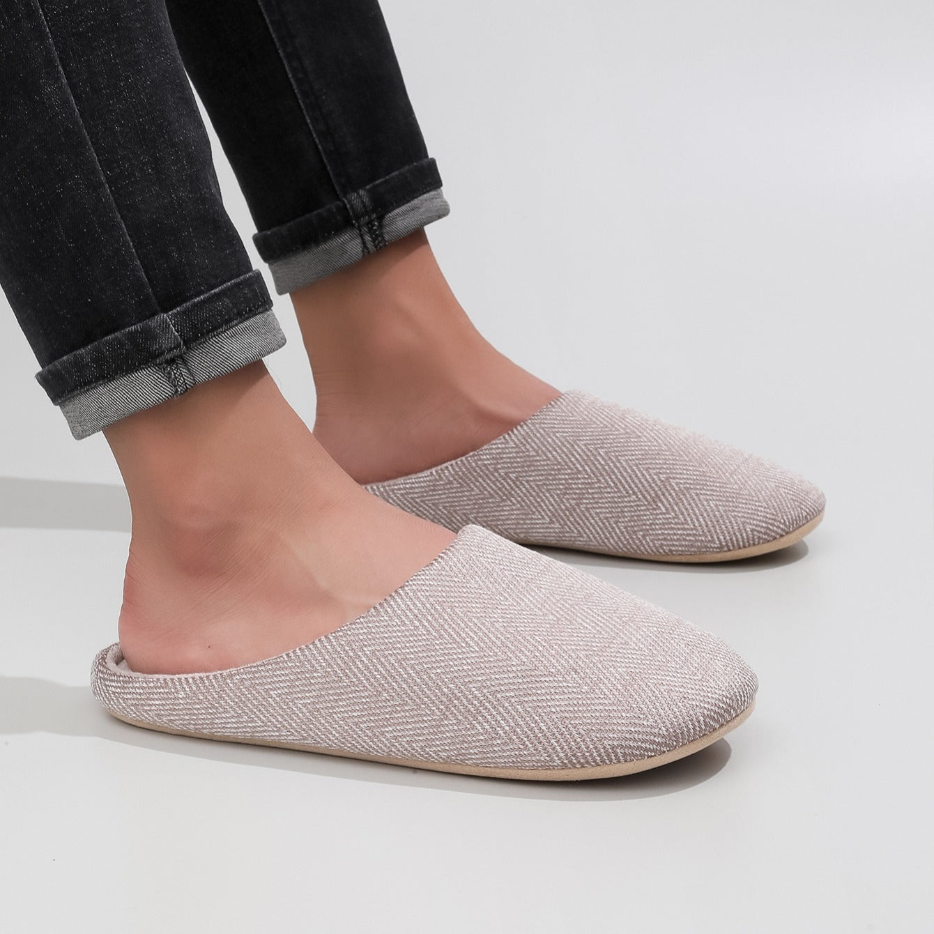 Men's Plush Cozy Slides Soft Slippers Non-Slip Home Shoes Winter