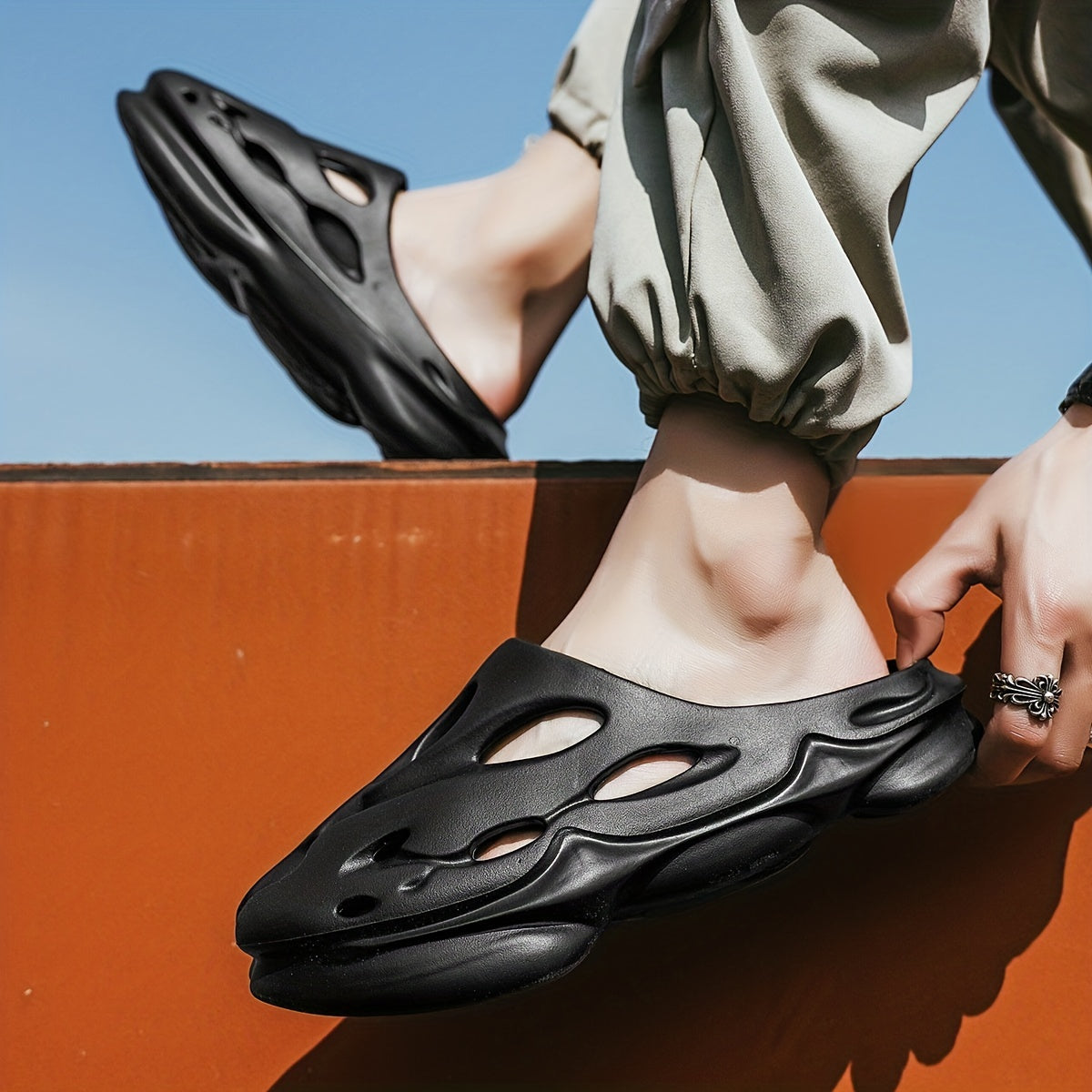 Wear-resistant Unisex Outdoor Sandals - Casual Hole Shoes