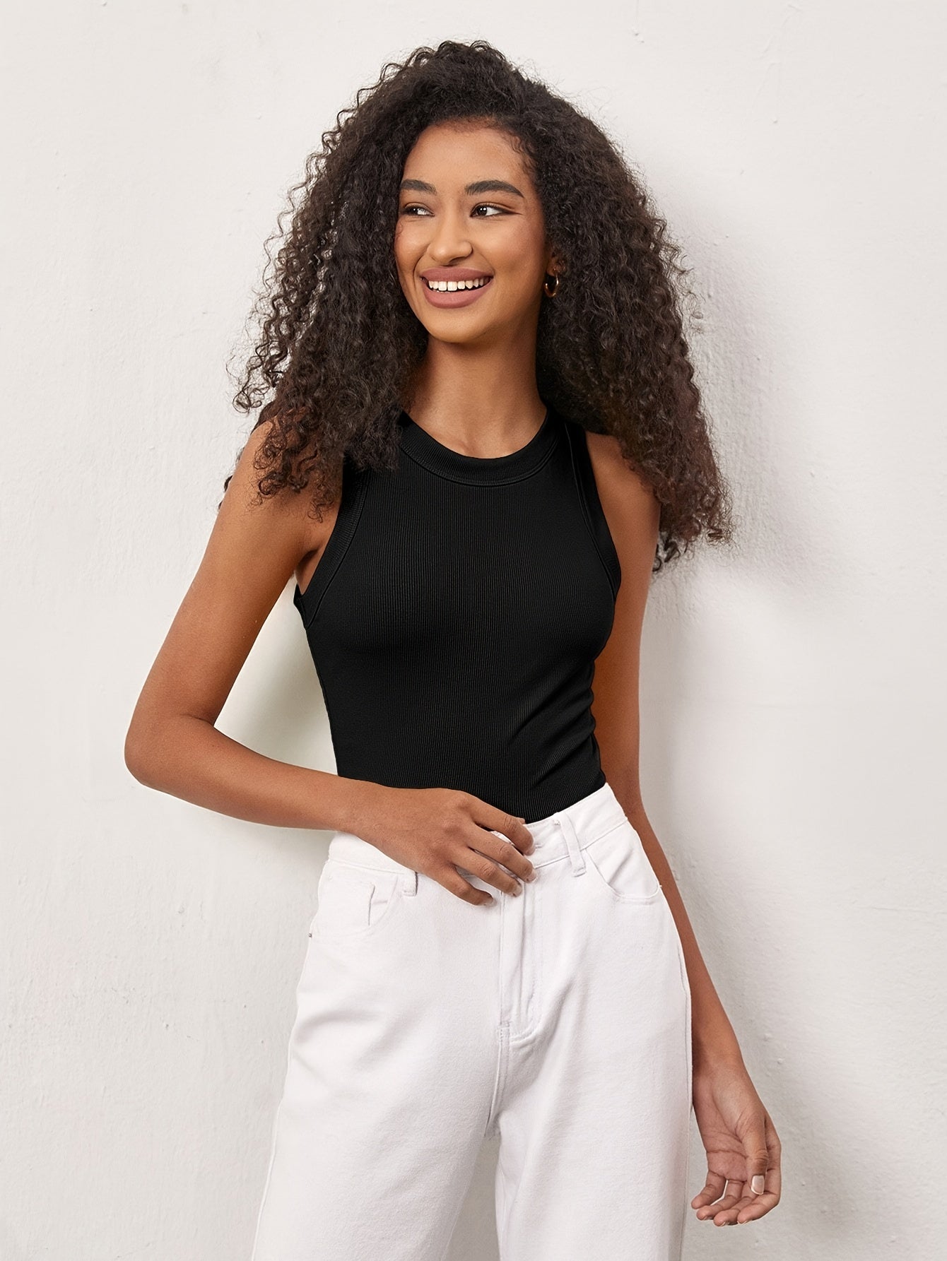 Ribbed Sports Tank Top Round Neck Sleeveless Women's Tops