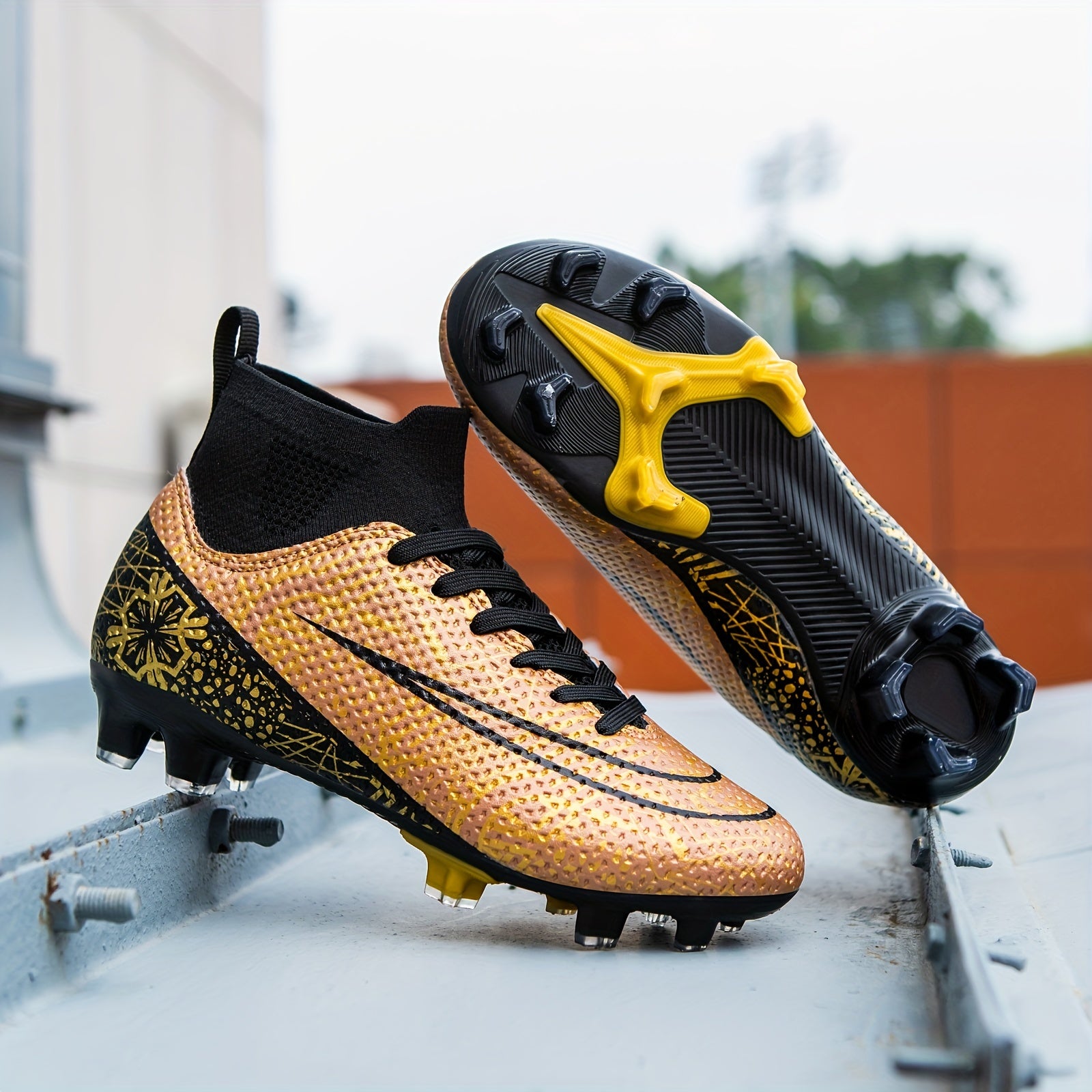 Kids Soccer Cleats Lightweight Non Slip Shoes Boys Girls