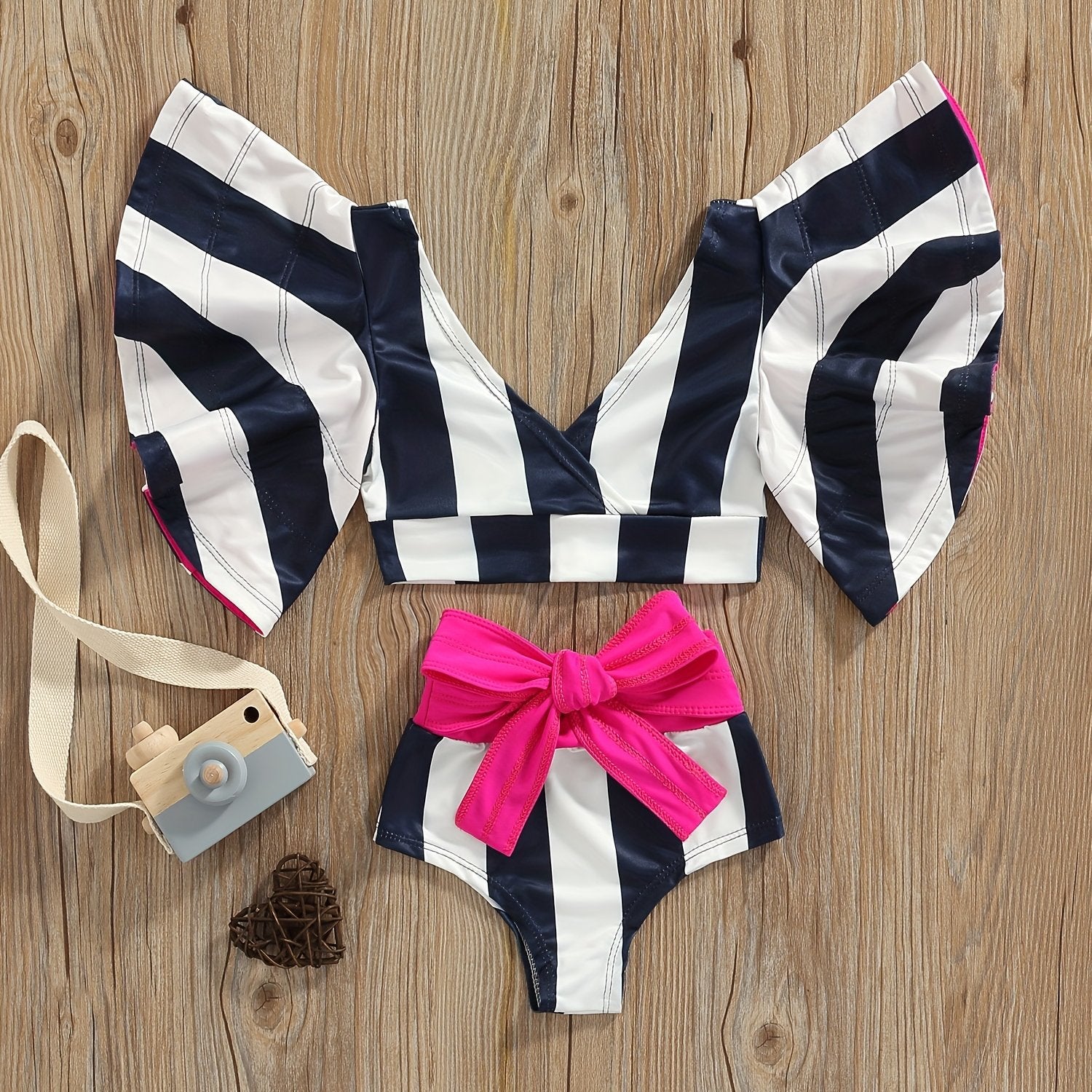 2pcs Baby Girls Striped Lemon Top & Bowknot Shorts Swimsuit Set