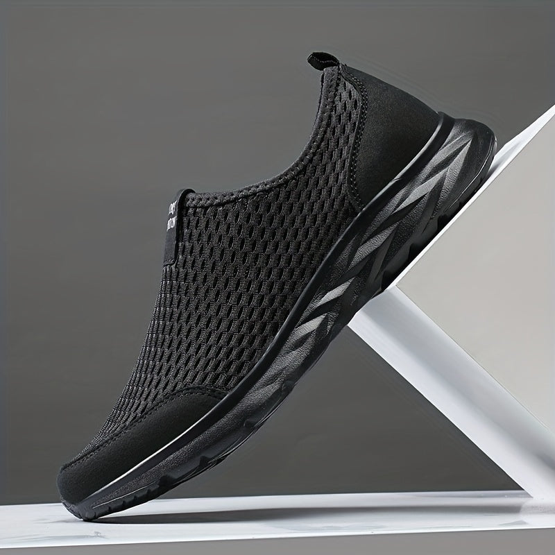 Men's Lightweight Slip On Casual Shoes For Traveling Jogging