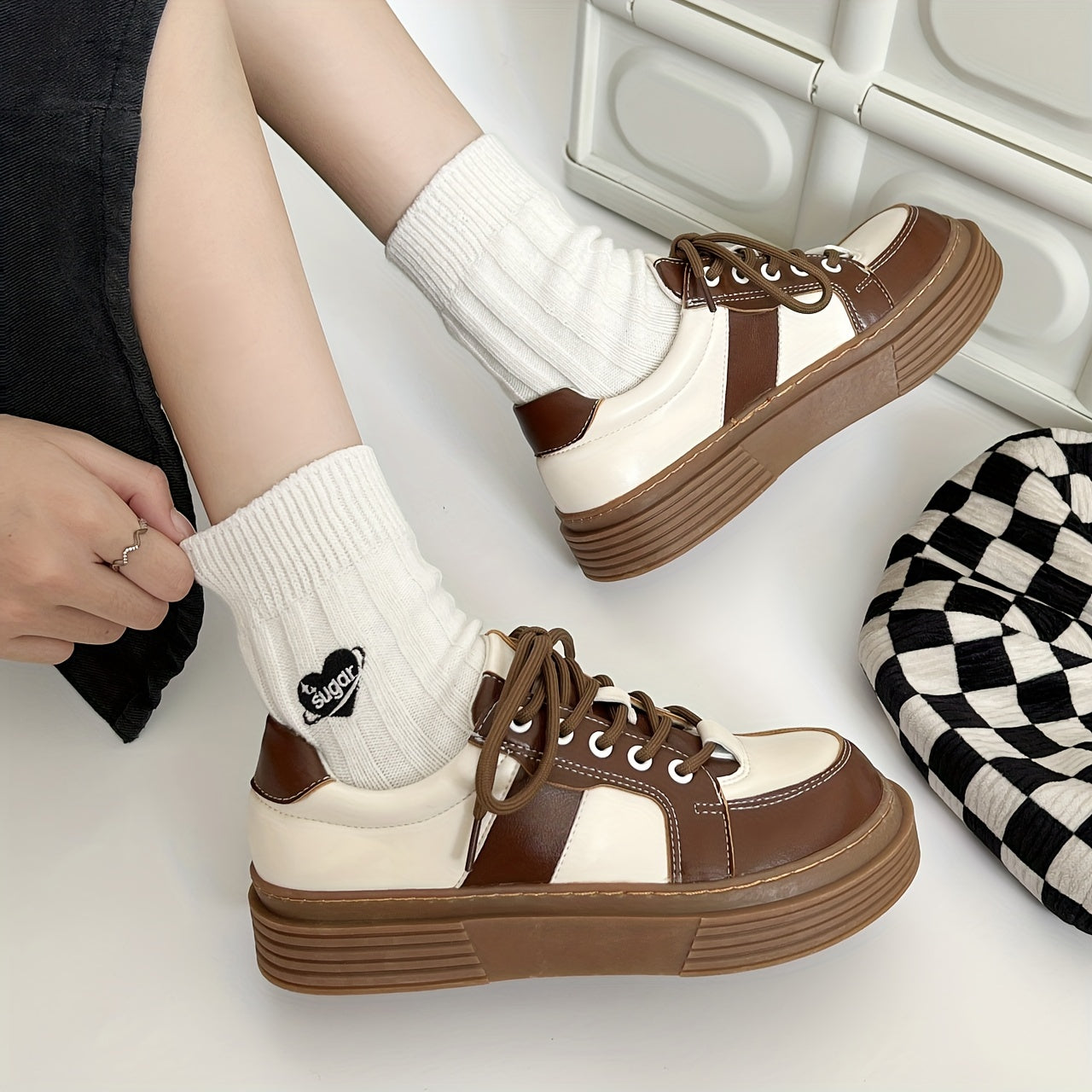 Women's Colorblock Lace-Up Platform Oxfords