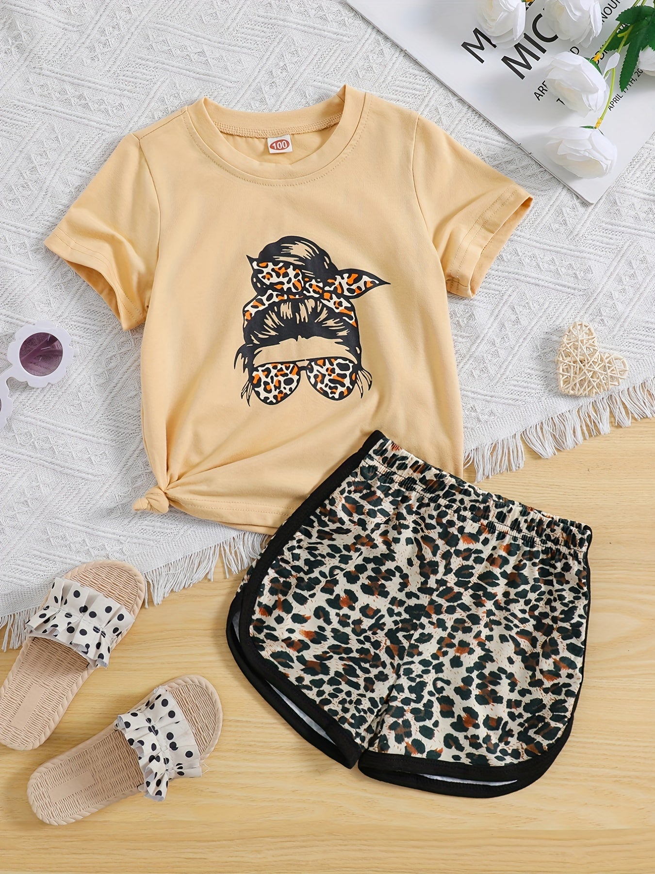 Girls Figure Graphic T Shirts & Leopard Shorts Set